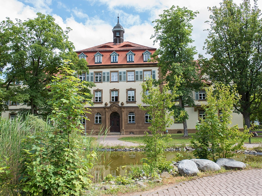 Gesundheitseinrichtungen des Bezirks Oberfranken  Pflegeschule am Bezirksklinikum Obermain