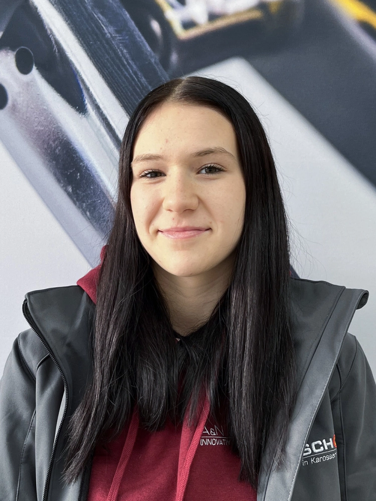 Alina R.